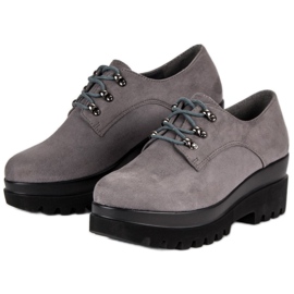 Chaussures en daim gris 5