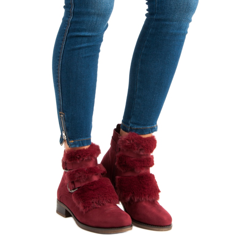 Bottes marron avec fourrure noir rouge 1