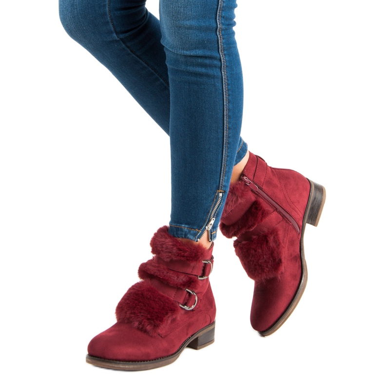 Bottes marron avec fourrure noir rouge 2