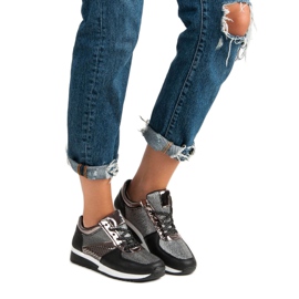 Des chaussures de sport élégantes noir 1