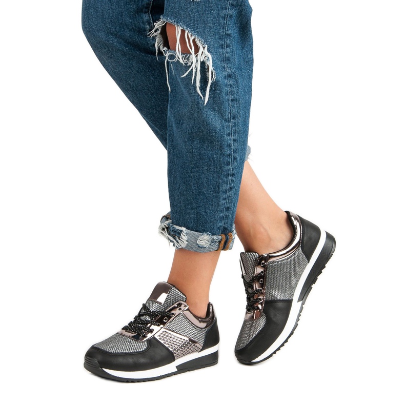 Des chaussures de sport élégantes le noir 2