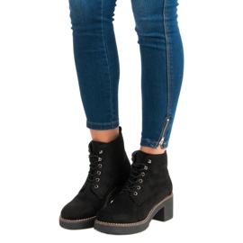 Bottines en daim noir le noir 4