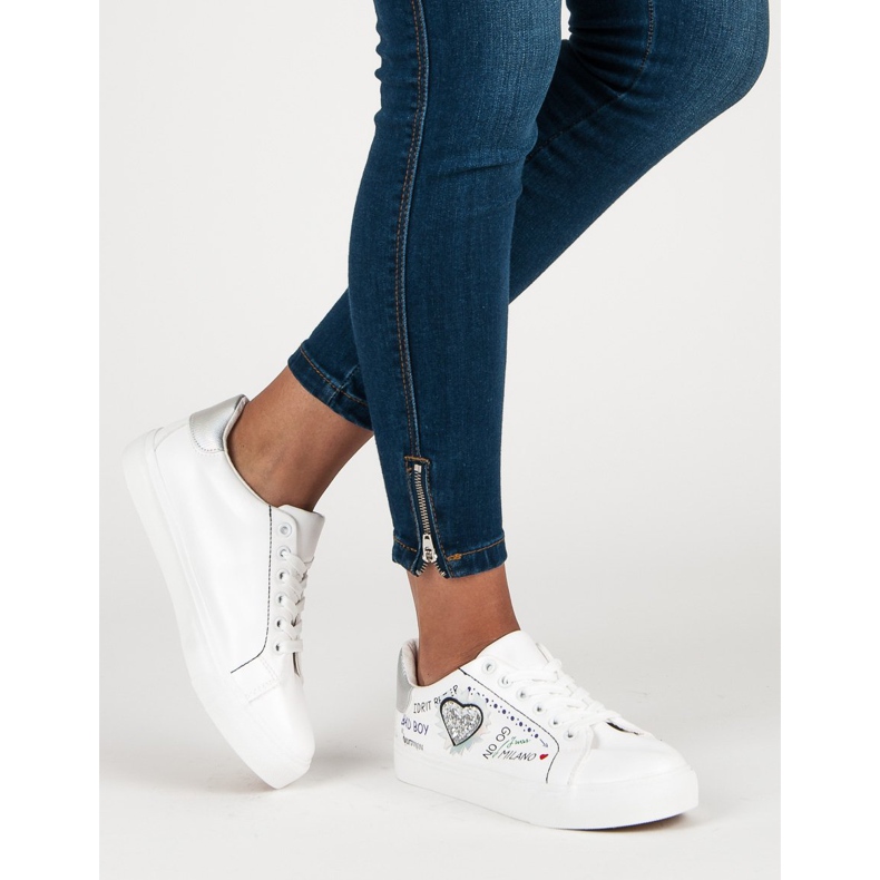 Baskets blanches avec imprimé gris 2