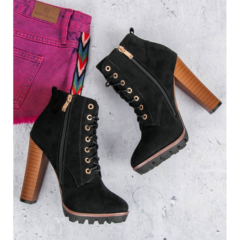 Bottines nouées noires le noir 1