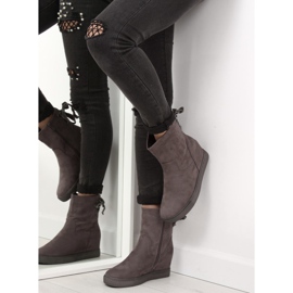 Boots grises sur talon compensé caché HQ886 Gris 1