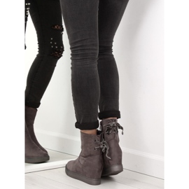 Boots grises sur talon compensé caché HQ886 Gris 4