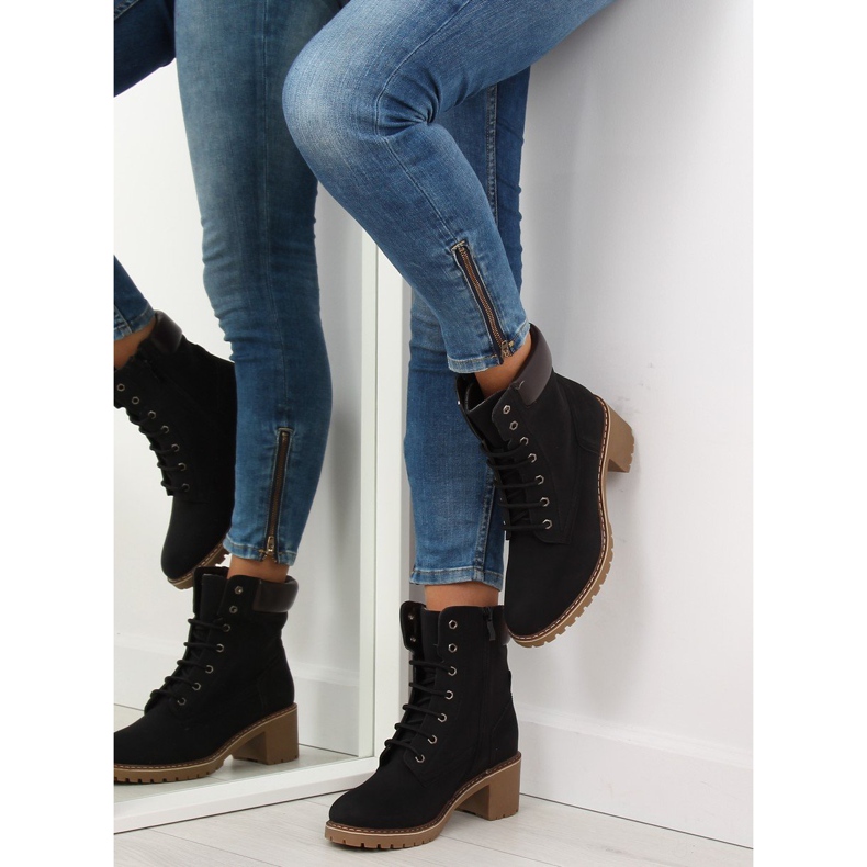 Bottines bois à talons noires 7-9028 2