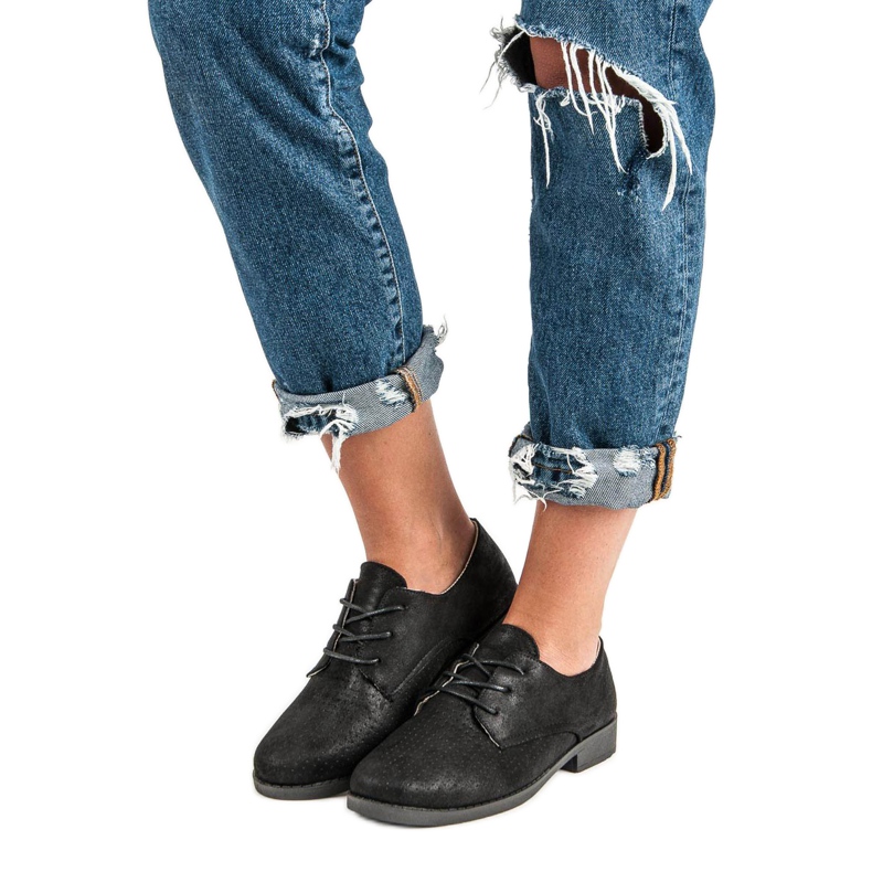 Chaussures nouées confortables le noir 1