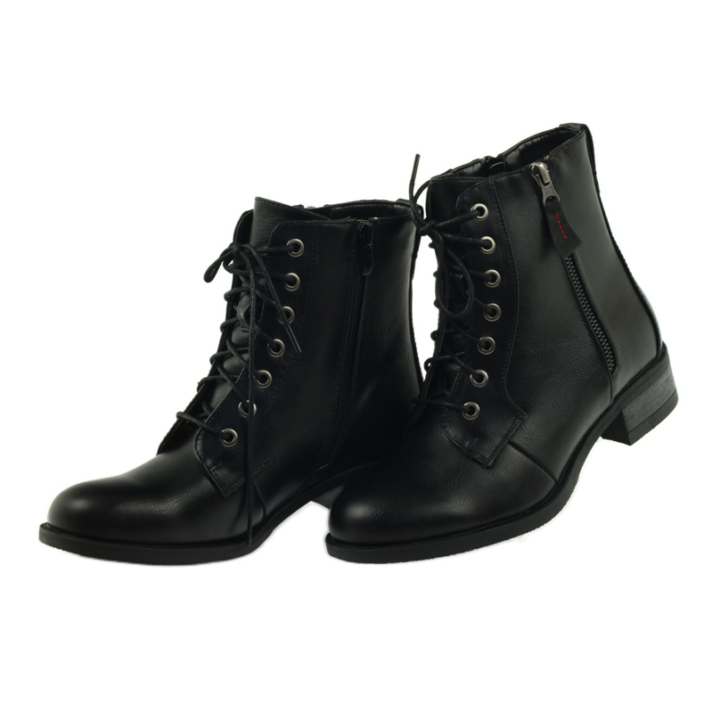 M.Daszyński Trappeurs ouvriers noirs sur la fermeture éclair SA94 6