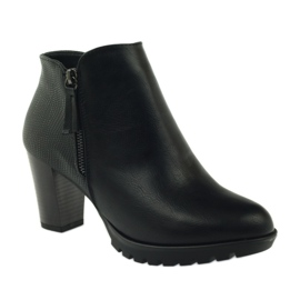 M.Daszyński Bottes sur le poteau noir 1708 1