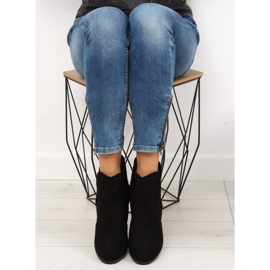 Bottes à talons hauts avec un volant m269p Noir le noir 1