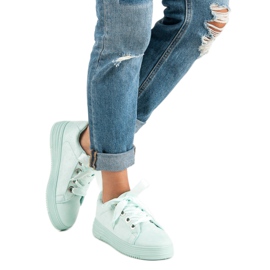 Baskets en daim menthe vert 2