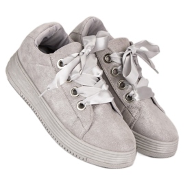 Baskets en daim gris clair 6