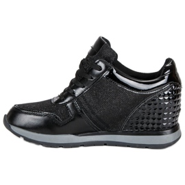 Baskets baskets noires le noir 1