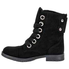 Travailleurs en daim noir 1