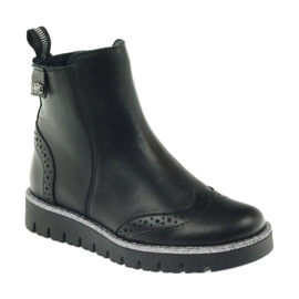 Bottes noires Ren But 3313 isolées le noir 1