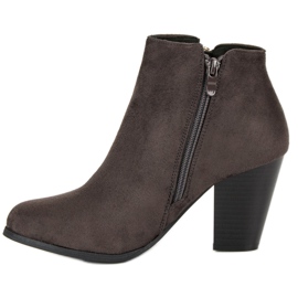 Groto Gogo Bottines en daim sur un bar gris 4