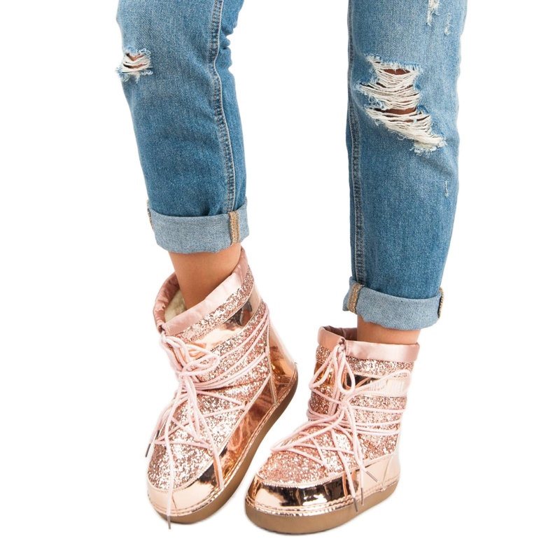 Bottes de neige roses à la mode 1