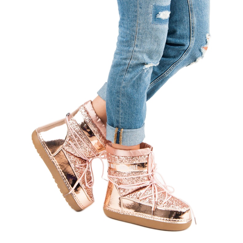 Bottes de neige roses à la mode 2