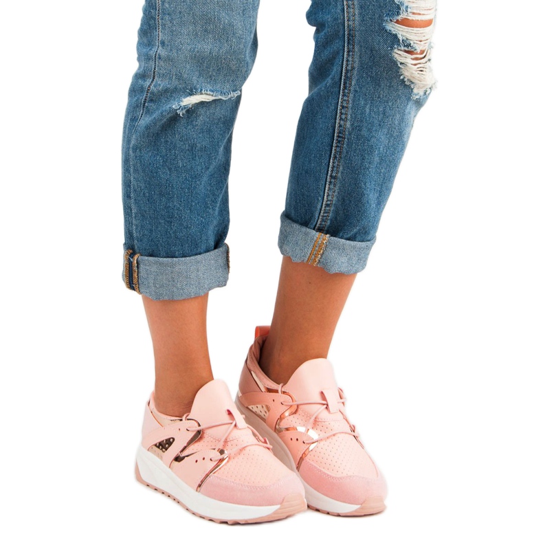 Des chaussures de sport élégantes rose 1