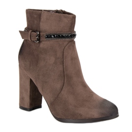 Bottines à talons en daim de VINCEZA brun 2