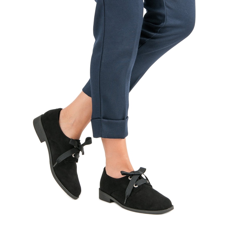 Chaussures VICES nouées noires 2