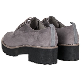 Chaussures en daim gris 3
