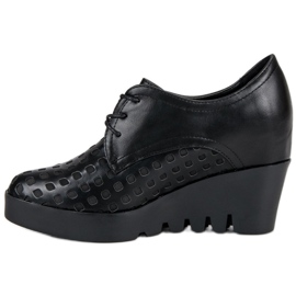 J. Star Chaussures ajourées sur un coin le noir 1