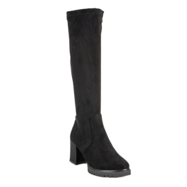 Bottines en daim noir 2