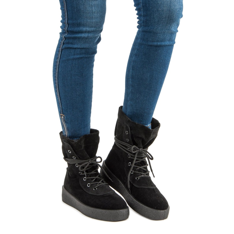 Bottes à lacets le noir 1