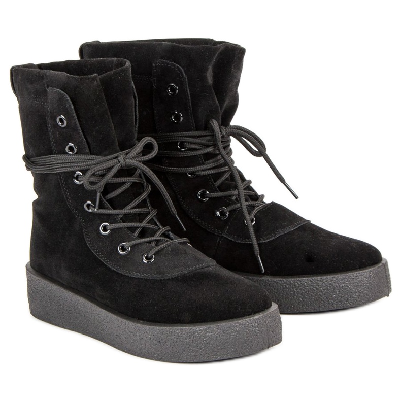 Bottes à lacets noir 2