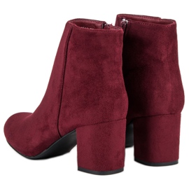 Mannika Bottines en daim sur le poteau rouge 2