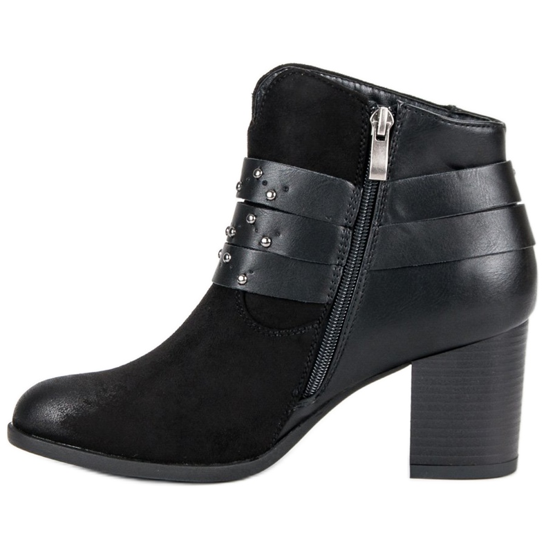 Bobo Bottines noires sur le poteau le noir 1