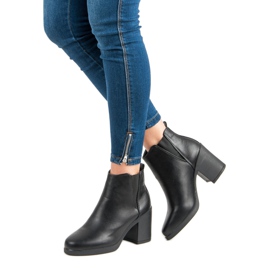 Talons hauts confortables le noir 1