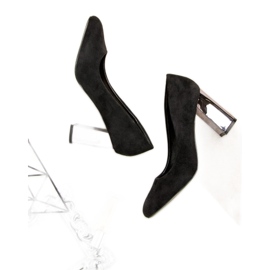Escarpins en daim noir 2
