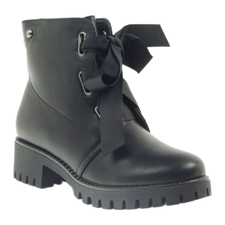 Filippo travailleurs attachés noirs 1