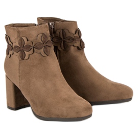 Kylie Bottines en daim marron brun 5