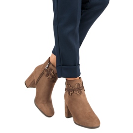 Kylie Bottines en daim marron brun 1