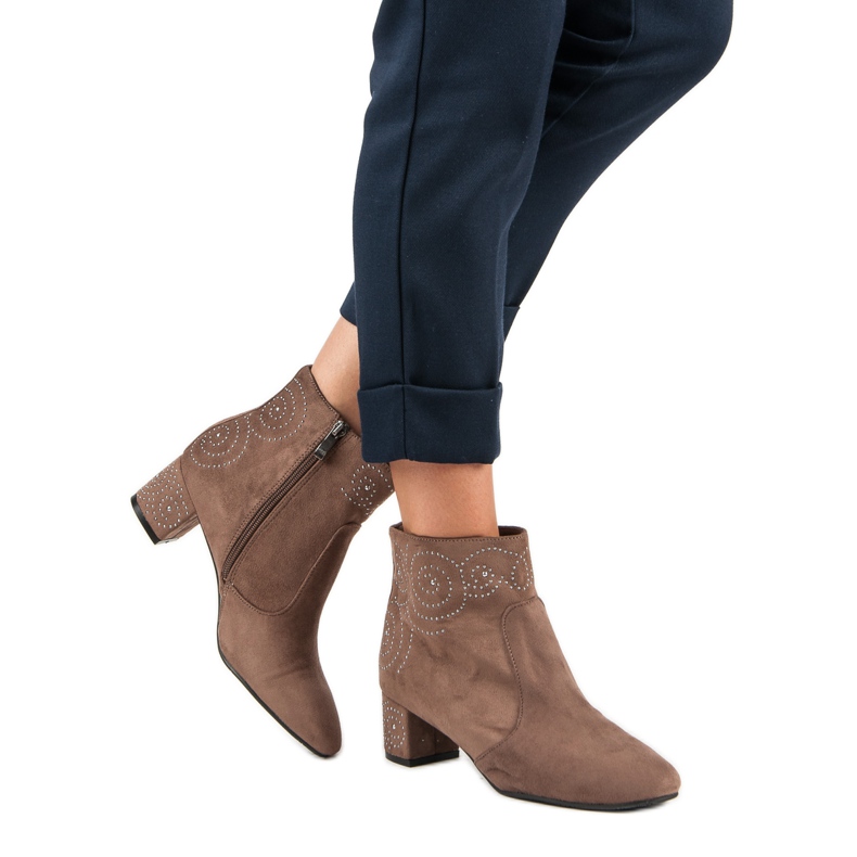 Bottes en daim élégantes brun 1