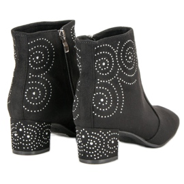 Bottes en daim élégantes le noir 4