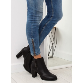 Bottes sur un talon stable noir 6545 Noir 5