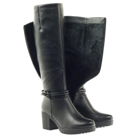 Bottes noires FILIPPO 476 sur le poteau 1