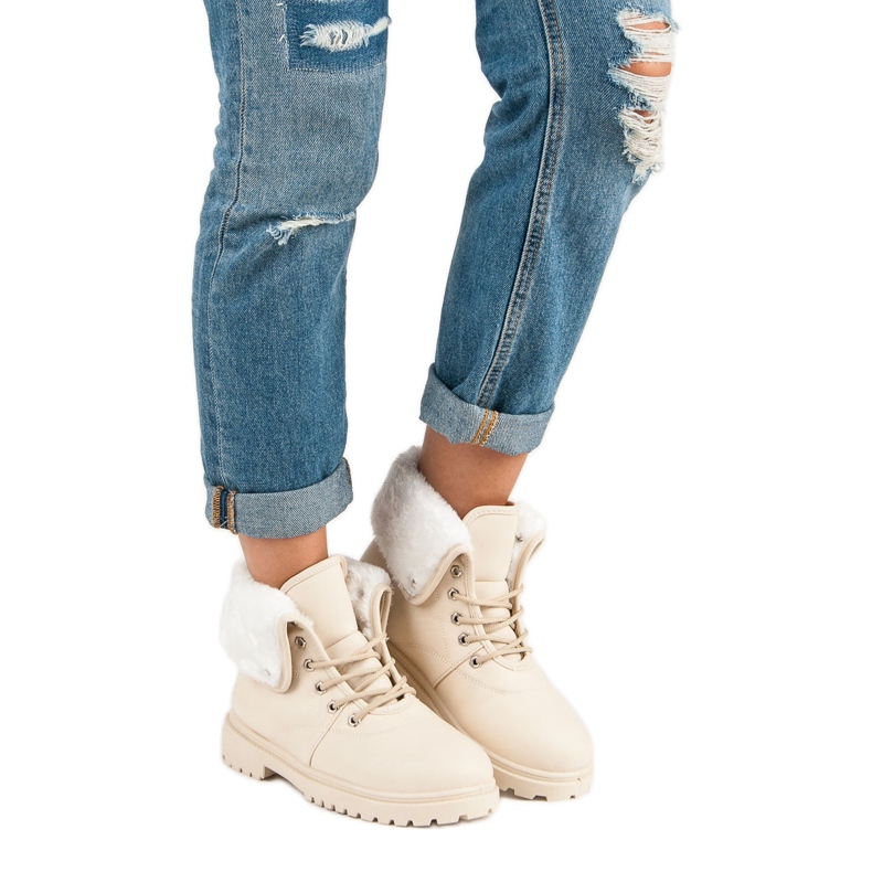 Trappeurs beiges avec fourrure 2