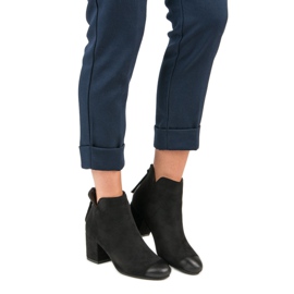 Bottines à talons en daim de VINCEZA noir 2