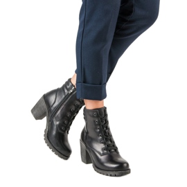 Bottines en cuir noir sur un poteau vinceza le noir 2