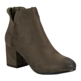 Bottines à talons en daim de VINCEZA vert 3