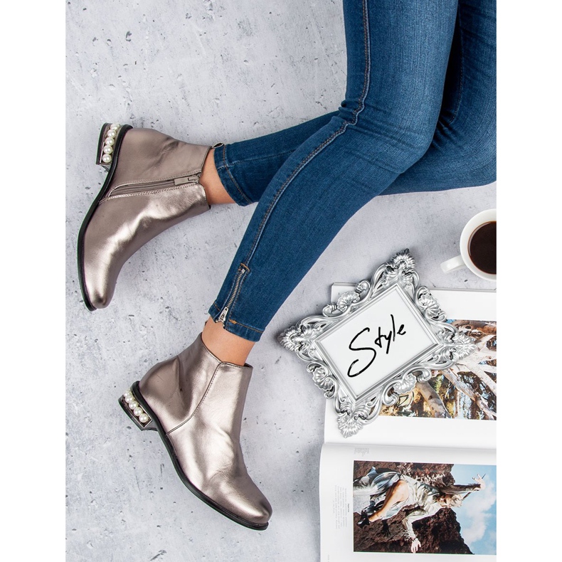 Comer Bottes avec perles gris 1 Comer Bottes avec perles gris 1