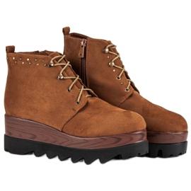 Kylie Bottes compensées en daim brun 4