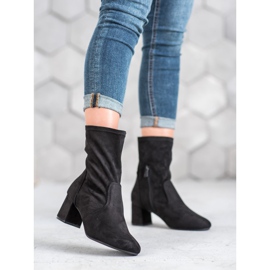 Kylie Bottines en daim à enfiler le noir 6