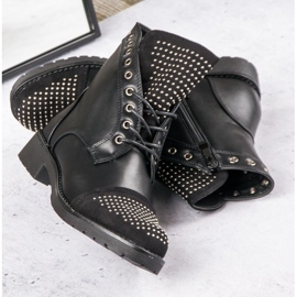 Travailleurs de la roche le noir 1 Travailleurs de la roche le noir 1